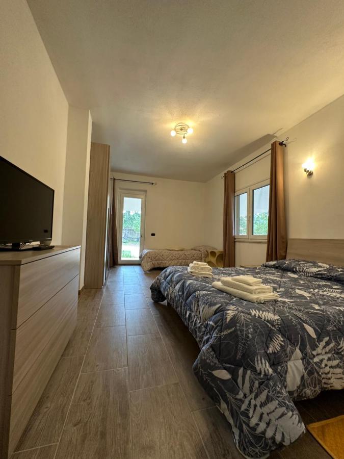Domo Mia Bed & Breakfast Telti Exterior foto