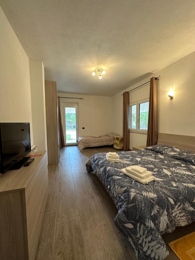 Domo Mia Bed & Breakfast Telti Exterior foto