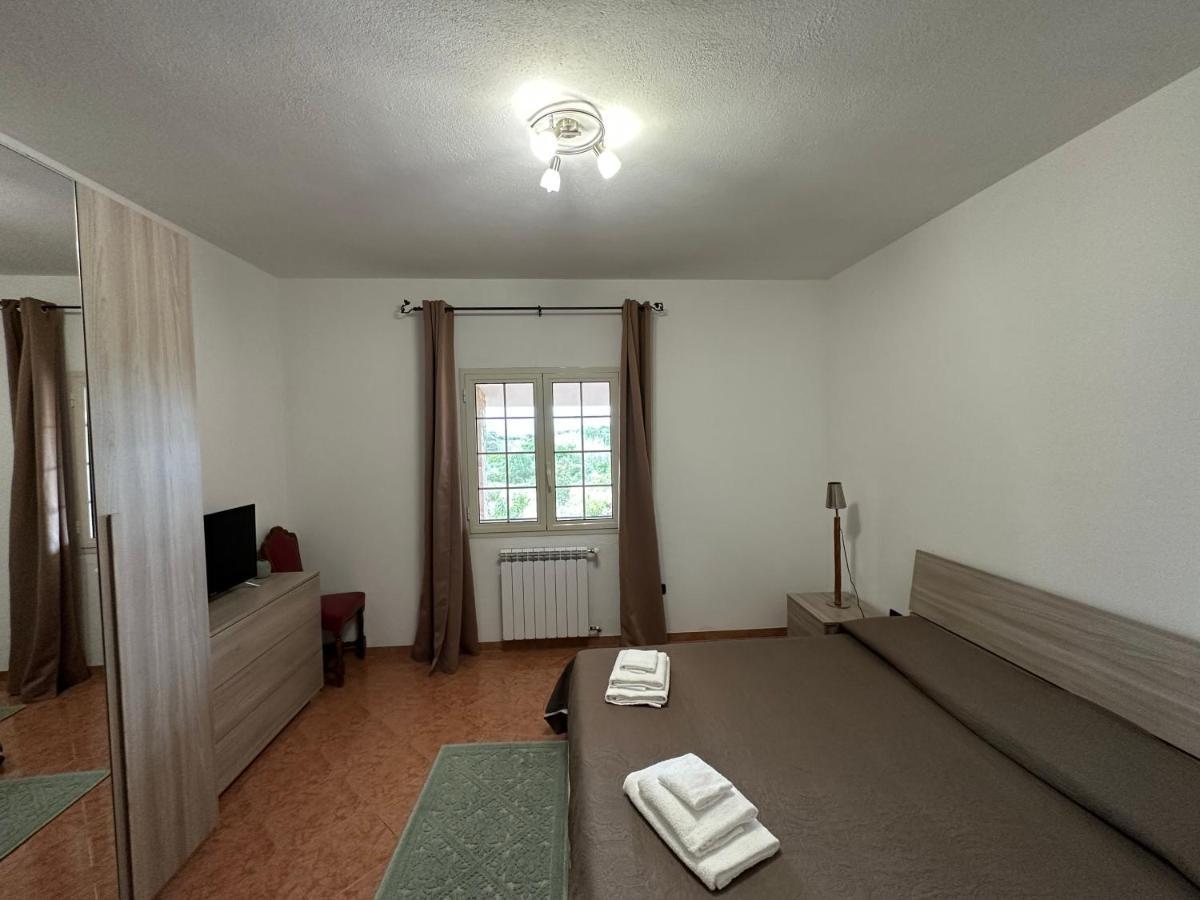 Domo Mia Bed & Breakfast Telti Exterior foto
